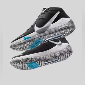 NWT & NIB Nike Kevin Durant KD13 Black/White/Gray Size 11